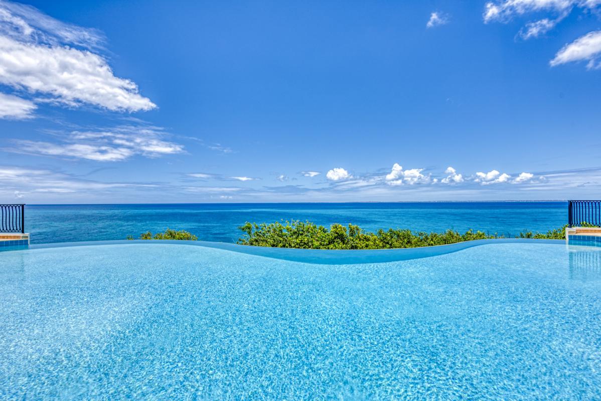2 Location villa piscine vue mer Terres Basses Saint Martin_piscine